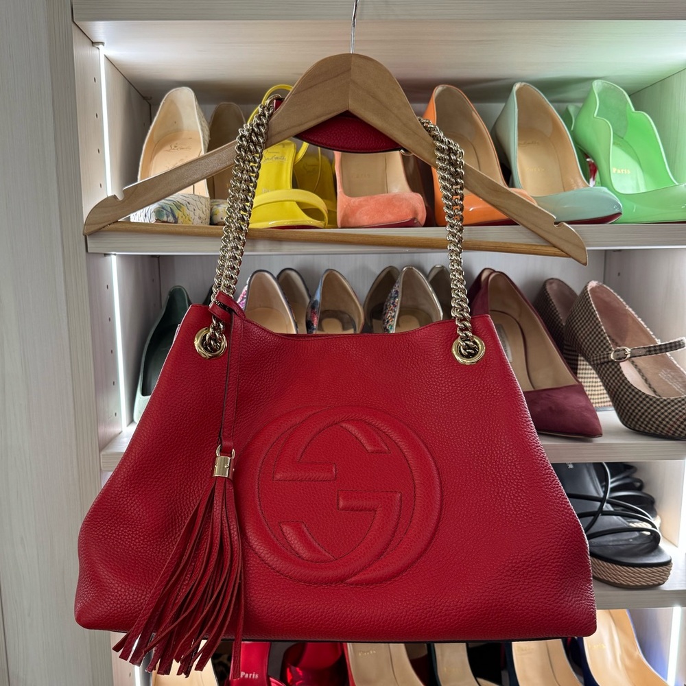 Red Gucci soho shoulder bag